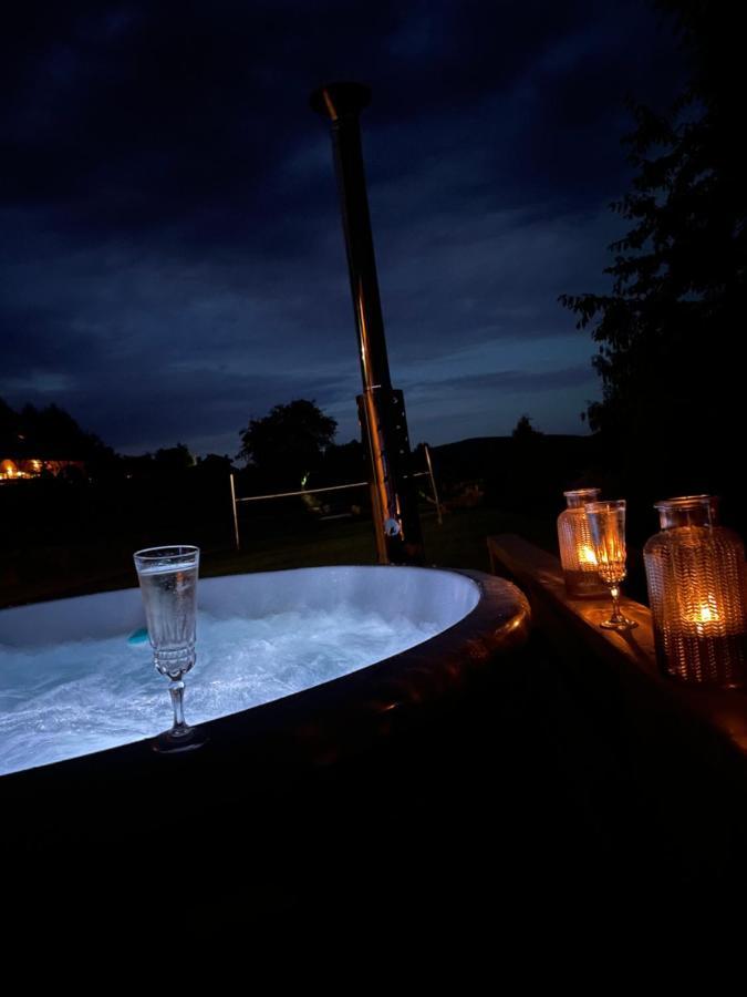 Chalet Drewniany W Gorach Jacuzzi & Balia - Osada Chelm *