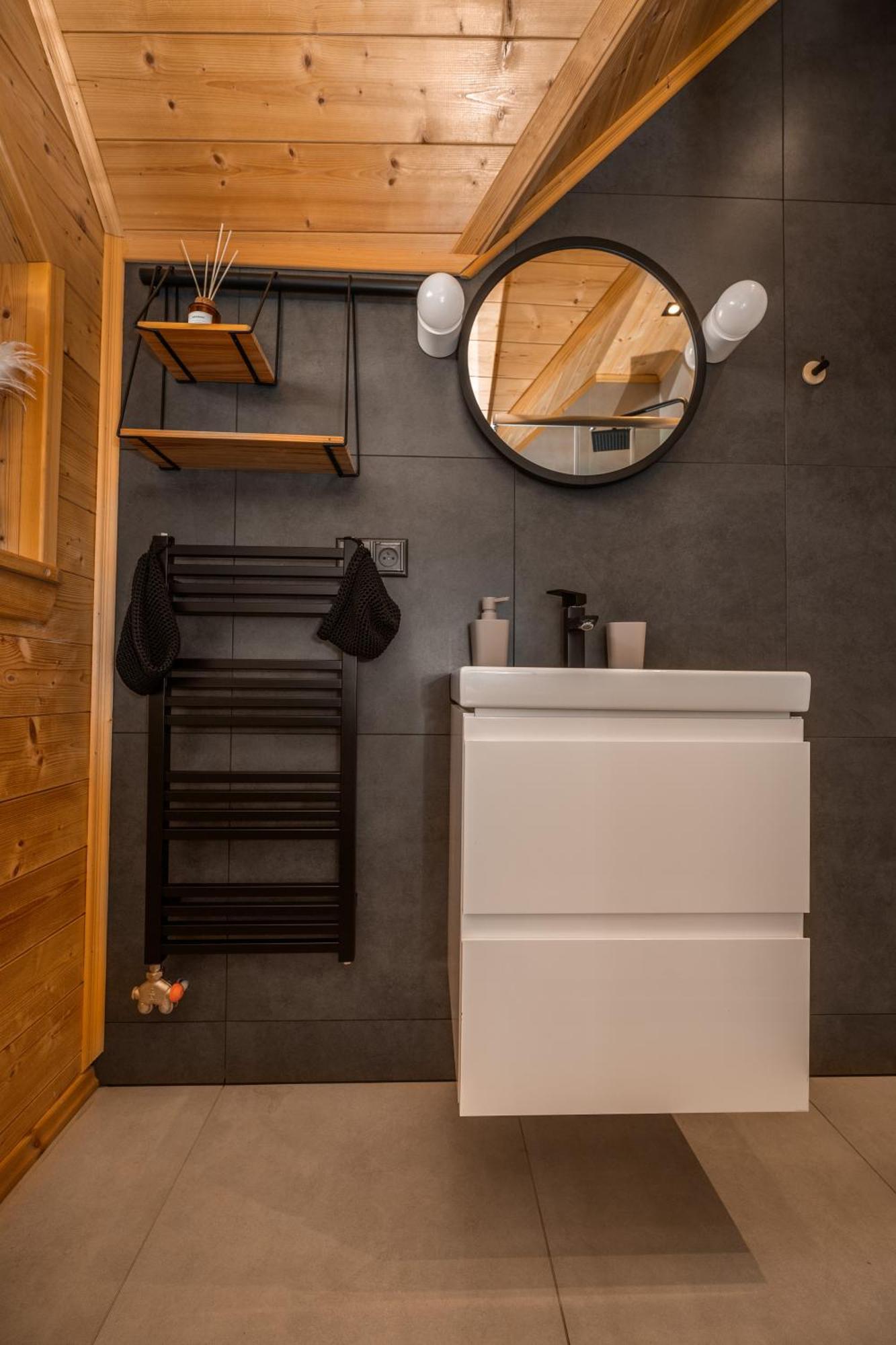 Chalet Drewniany W Gorach Jacuzzi & Balia - Osada Chelm